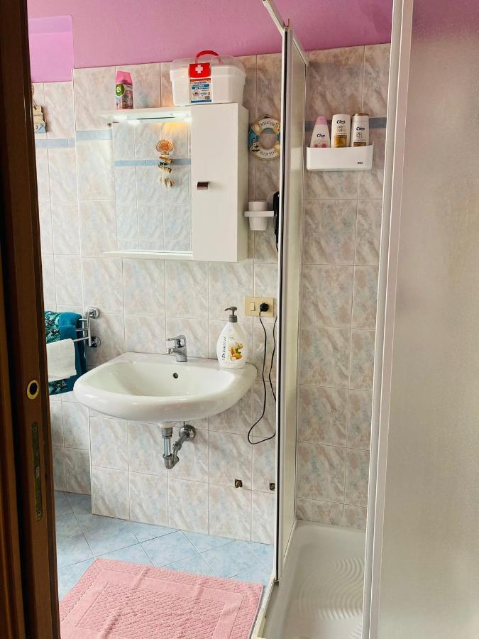 Palm Beach - Your Private And Complete Apartment In Desenzano Del Garda Exterior photo
