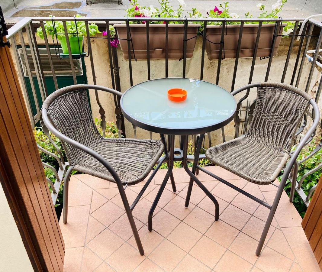 Palm Beach - Your Private And Complete Apartment In Desenzano Del Garda Exterior photo