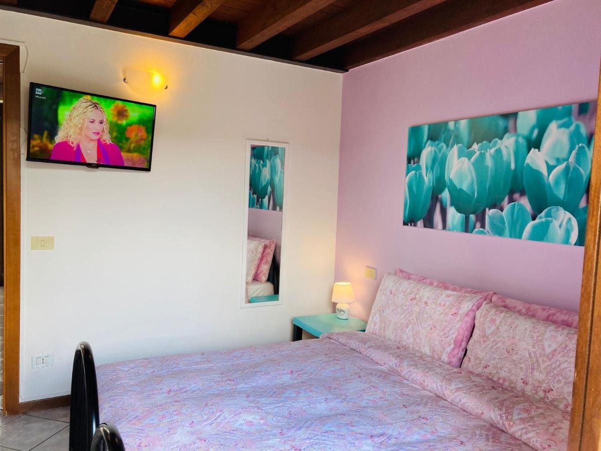 Palm Beach - Your Private And Complete Apartment In Desenzano Del Garda Exterior photo